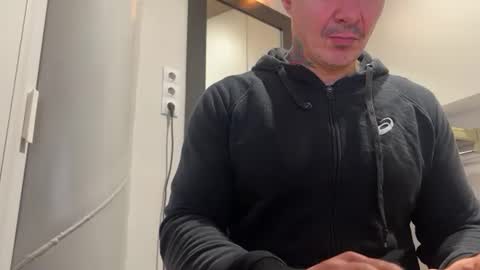 Snapshot of lanzarote6 chatting on 11-24-25, 12:16 BDSM online show from 11-24-25, 12:16