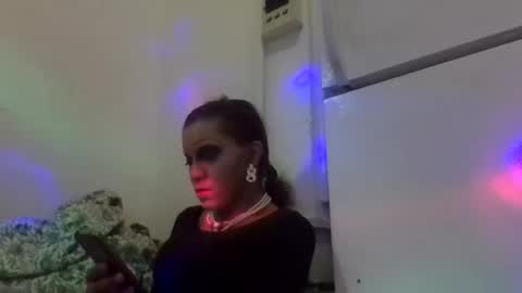 Snapshot of lapuzzycat201923 chatting on 01-16-25, 03:24 Lapuzzycat201923 online show from 01-16-25, 03:24