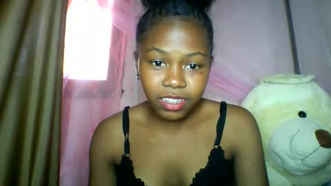 lara_belle online show from 04-28-26, 10:20