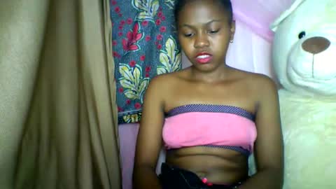 Snapshot of lara_belle chatting on 05-01-26, 09:58 lara_belle online show from 05-01-26, 09:58