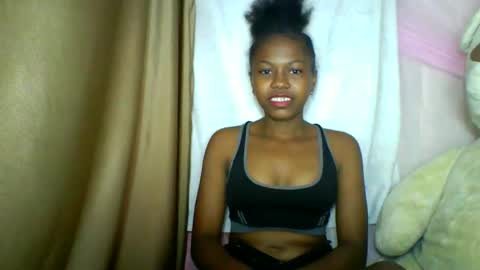 Snapshot of lara_belle chatting on 05-02-26, 10:59 lara_belle online show from 05-02-26, 10:59