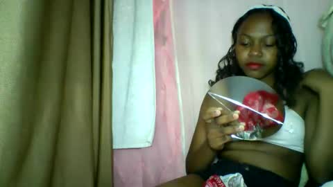 Snapshot of lara_belle chatting on 05-07-26, 07:03 lara_belle online show from 05-07-26, 07:03