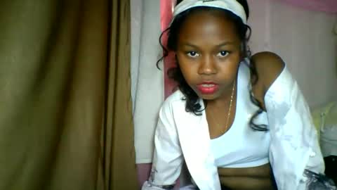 Snapshot of lara_belle chatting on 05-10-26, 09:58 lara_belle online show from 05-10-26, 09:58