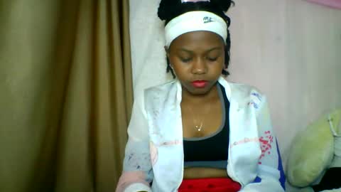 Snapshot of lara_belle chatting on 05-14-26, 09:05 lara_belle online show from 05-14-26, 09:05