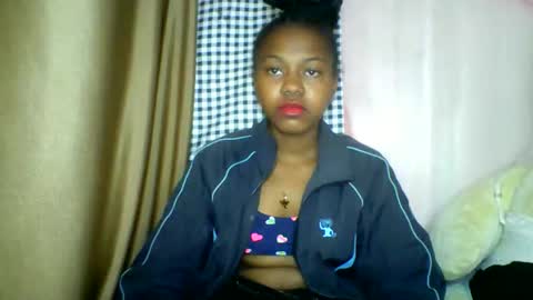 Snapshot of lara_belle chatting on 05-24-26, 07:02 lara_belle online show from 05-24-26, 07:02