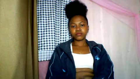 lara_belle online show from 06-20-26, 12:52