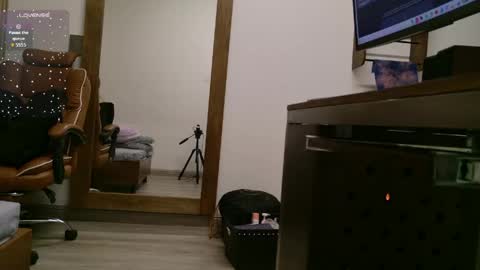 lara_curly online show from 05-21-26, 10:33