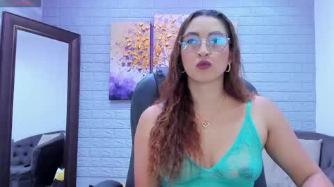      700  200   online show from 03-25-26, 05:52