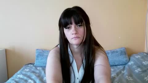 Snapshot of laraamoon chatting on 03-14-26, 01:05 laraamoon online show from 03-14-26, 01:05