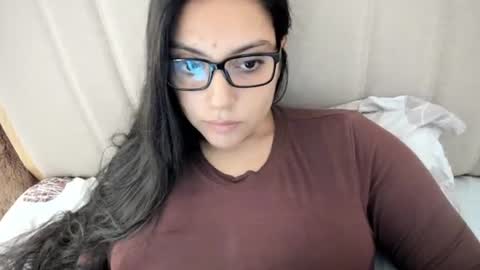 lara online show from 11-08-25, 07:34