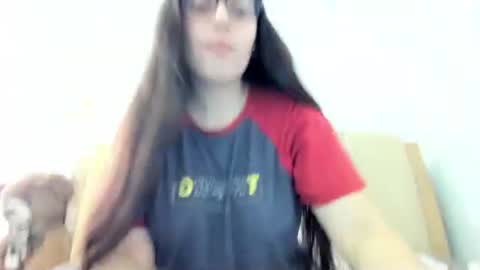 lara online show from 03-24-26, 03:50