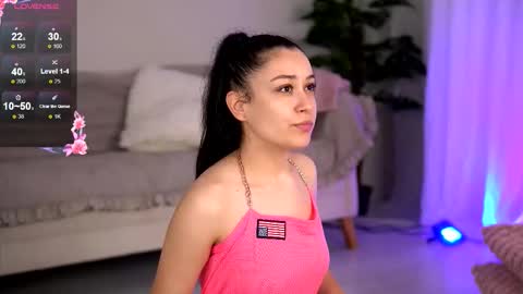 Snapshot of laracullen chatting on 12-14-25, 07:40 Lara online show from 12-14-25, 07:40