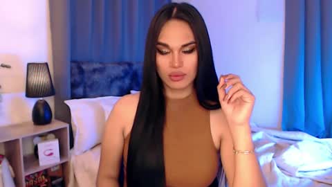 Snapshot of larah_fuchs26 chatting on 01-18-25, 07:37 Larah will make your day online show from 01-18-25, 07:37