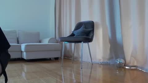 LaraKanes online show from 02-02-26, 10:47