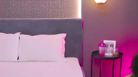 Snapshot of larakent chatting on 01-25-25, 09:04 LaraKent online show from 01-25-25, 09:04