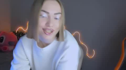 LaraKrein lk online show from 12-16-25, 01:38