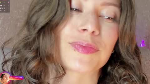 Lara  online show from 11-20-25, 01:55