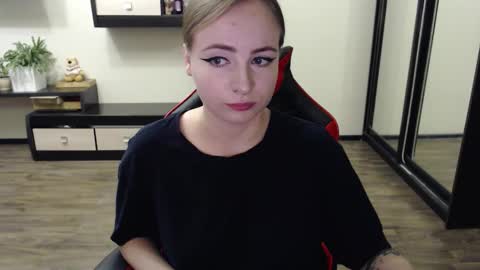 Laralianna online show from 09-21-25, 10:17