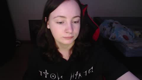 Laralianna online show from 12-14-25, 03:50