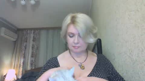 Snapshot of laramrs chatting on 12-03-25, 05:00 laramrs online show from 12-03-25, 05:00