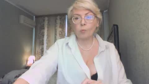 laramrs online show from 03-28-26, 03:33