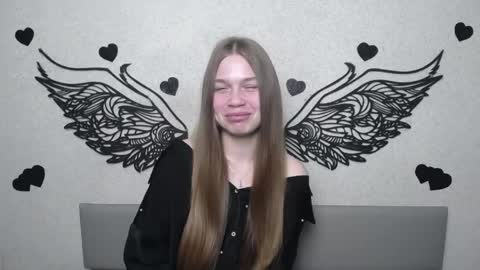 Snapshot of larapika chatting on 05-13-26, 05:16 LaraPika online show from 05-13-26, 05:16