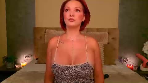 LaraQuinn online show from 07-28-26, 05:12