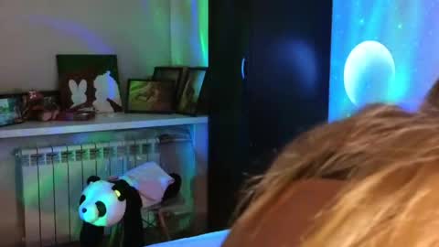 LarineGMT7  UTC6  online show from 04-01-26, 01:41