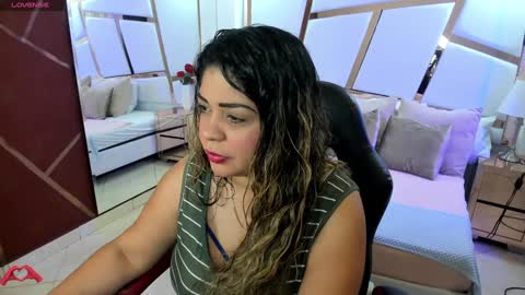 Snapshot of laris_park chatting on 01-02-25, 04:41 laris_park online show from 01-02-25, 04:41