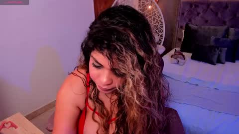 Snapshot of laris_park chatting on 01-24-25, 08:44 laris_park online show from 01-24-25, 08:44