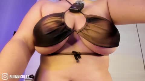 Snapshot of larissa01_ chatting on 05-13-26, 09:00 Lari online show from 05-13-26, 09:00