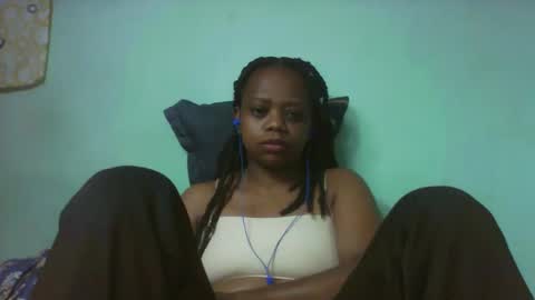 larissa645771 online show from 09-16-25, 07:15