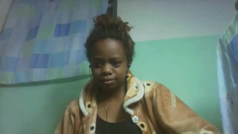 larissa645771 online show from 10-23-25, 05:55