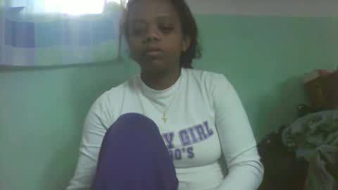 larissa645771 online show from 11-21-25, 10:25