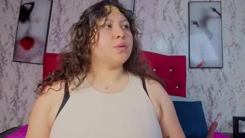 larissa_antonella online show from 04-21-26, 03:46