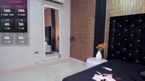       online show from 02-15-26, 08:27