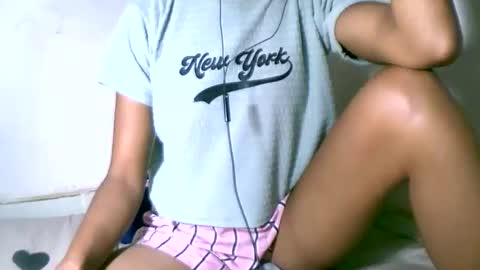 Snapshot of larra27 chatting on 02-26-26, 09:36 Malala online show from 02-26-26, 09:36