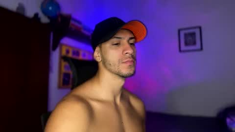 Snapshot of larry_jones chatting on 12-06-24, 12:38 andrew online show from 12-06-24, 12:38