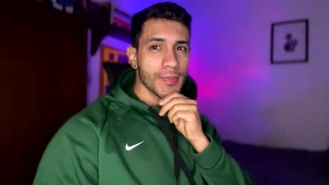 Snapshot of larry_jones chatting on 01-05-25, 02:19 andrew online show from 01-05-25, 02:19