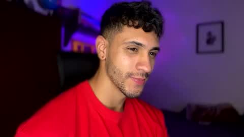 Snapshot of larry_jones chatting on 01-14-25, 07:32 andrew online show from 01-14-25, 07:32