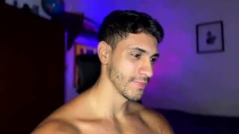 Snapshot of larry_jones chatting on 01-22-25, 05:38 andrew online show from 01-22-25, 05:38