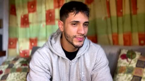 Snapshot of larry_jones chatting on 02-02-25, 10:06 andrew online show from 02-02-25, 10:06