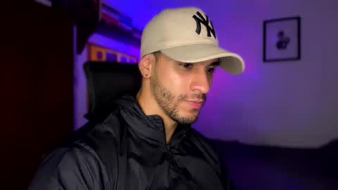 Snapshot of larry_jones chatting on 02-06-25, 10:21 andrew online show from 02-06-25, 10:21