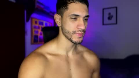 Snapshot of larry_jones chatting on 02-07-25, 02:37 andrew online show from 02-07-25, 02:37