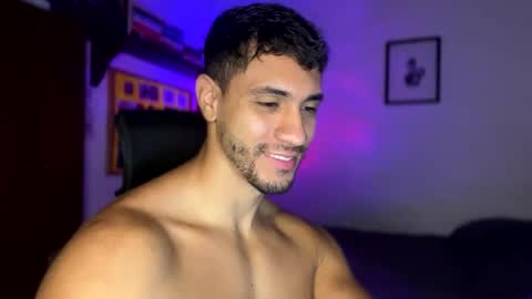 Snapshot of larry_jones chatting on 02-09-25, 03:12 andrew online show from 02-09-25, 03:12