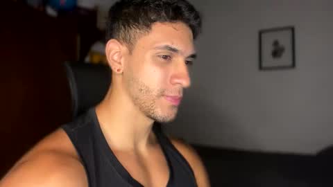 Snapshot of larry_jones chatting on 02-27-25, 05:15 andrew online show from 02-27-25, 05:15