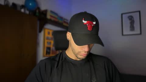 Snapshot of larry_jones chatting on 10-17-25, 02:08 andrew online show from 10-17-25, 02:08