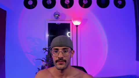 Snapshot of larry_stewart chatting on 01-07-25, 03:24 larry_stewart online show from 01-07-25, 03:24