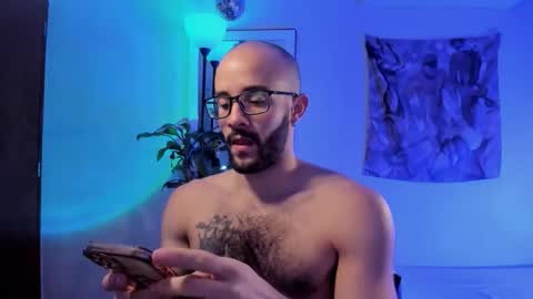 Snapshot of larry_stewart chatting on 12-14-25, 12:32 larry_stewart online show from 12-14-25, 12:32