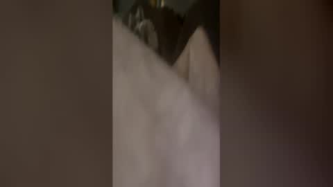 larrythelover23 online show from 06-19-26, 07:01